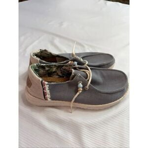Hey Dude Women’s Wendy Natural Indigo Fringe Shoes Size 6